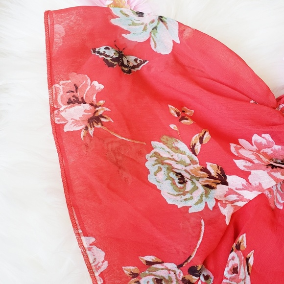 ❤3x$20 Smocking Off Shoulder Crop Top❤ - Picture 2 of 3